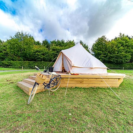 Ferry House Holidays Ню Рос Екстериор снимка