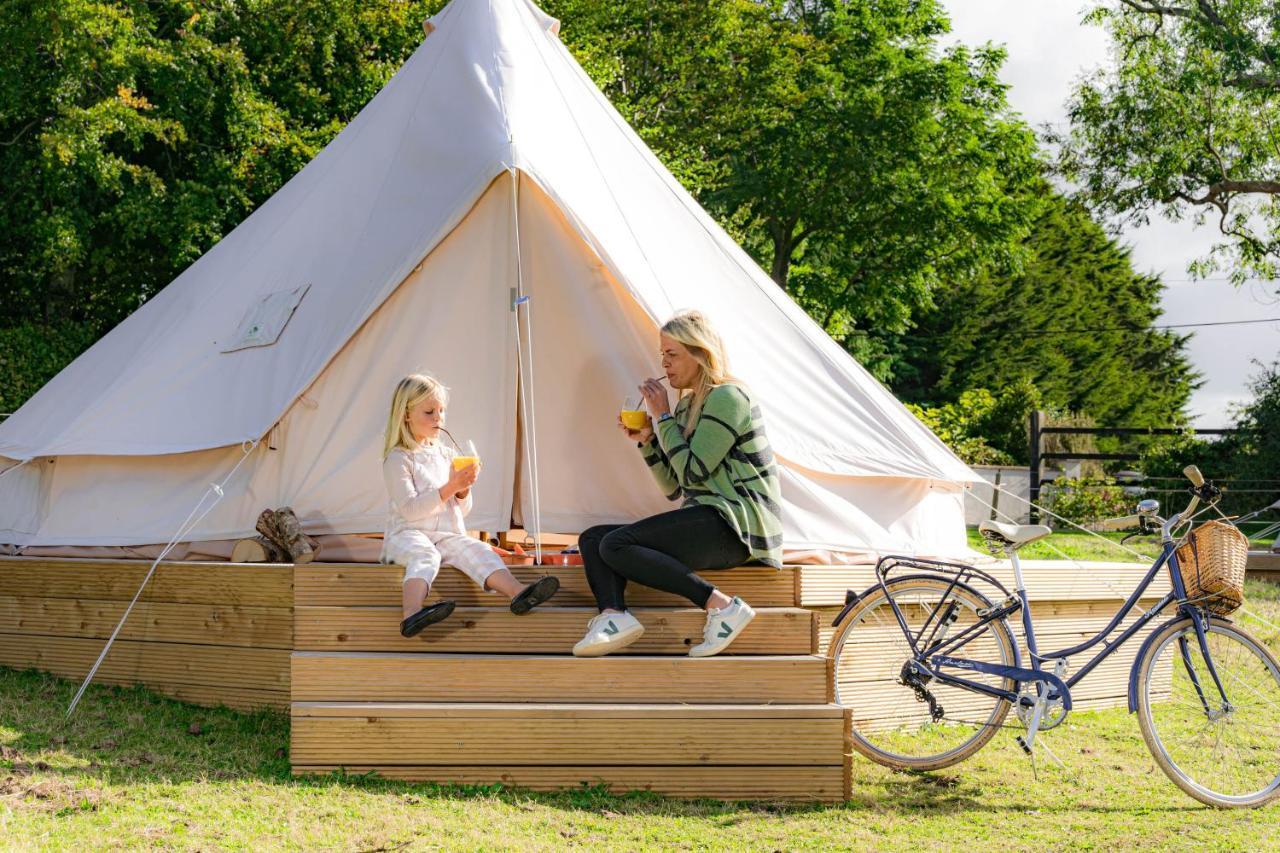 Ferry House Holidays Ню Рос Екстериор снимка