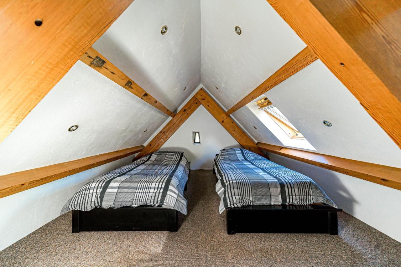 Ferry House Holidays Ню Рос Екстериор снимка